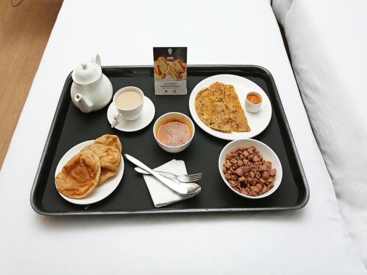 Oyo 5843 Hotel Yash Inn Mirzāpur Dış mekan fotoğraf